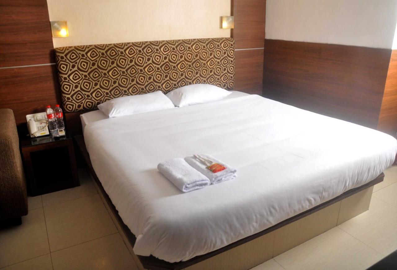Ams Penthouse Hotell Jakarta Eksteriør bilde
